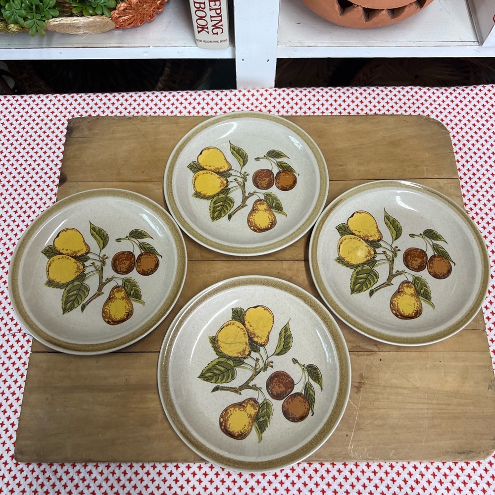 Vintage international china country living pear tree plates replacement